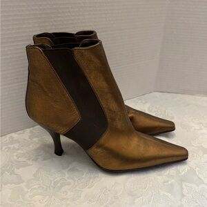 Donald Pliner Michi 8.5M Metallic Leather Slip On‎ Ankle Boot Heel Square Toe
